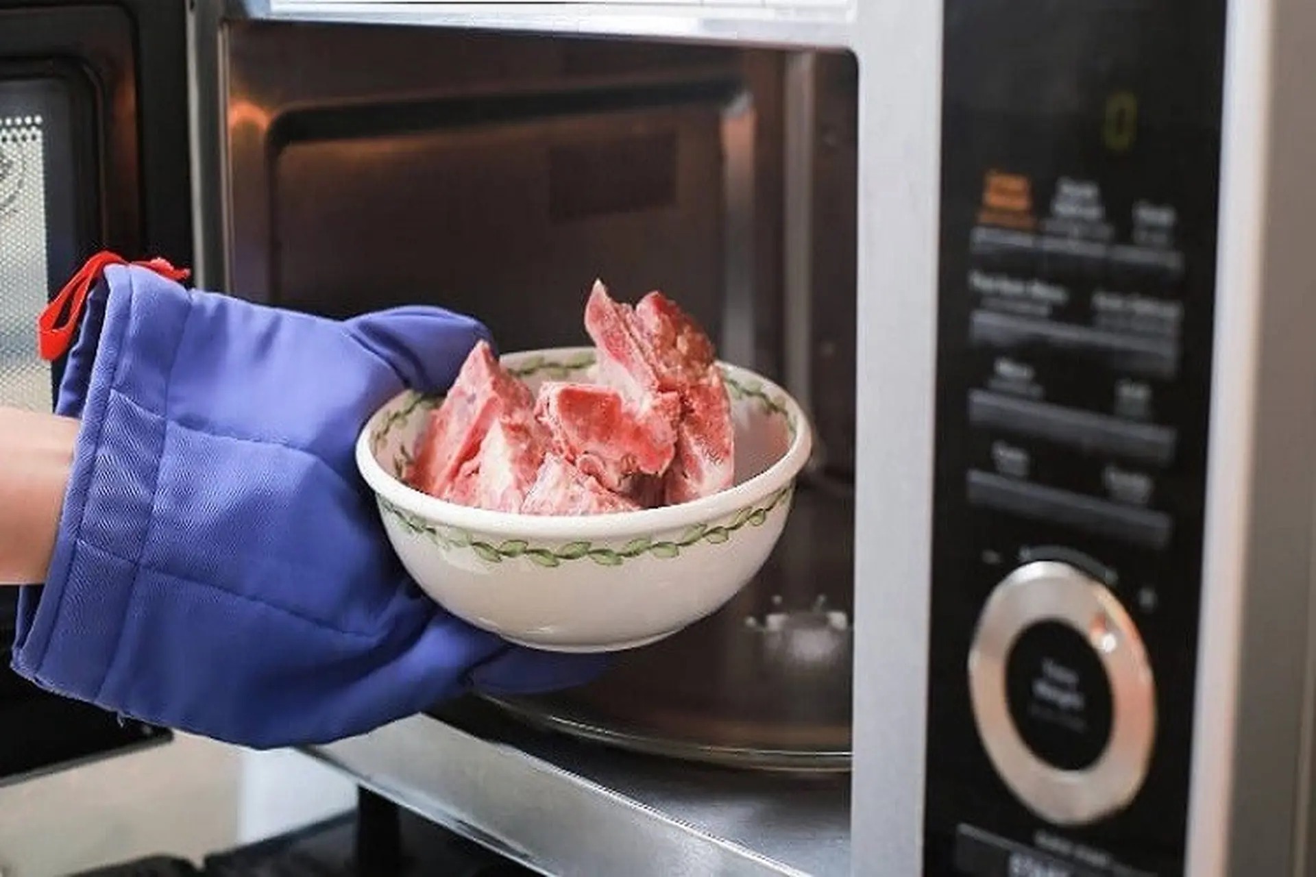 R&atilde; đ&ocirc;ng thịt đừng chỉ ng&acirc;m v&agrave;o nước, t&ocirc;i dạy bạn 3 chi&ecirc;u đỉnh kh&ocirc;ng đối thủ: Đảm bảo thịt kh&ocirc;ng h&ocirc;i, kh&ocirc;ng tanh- Ảnh 1.