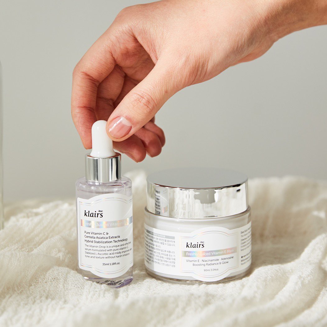 H&oacute;a ra l&agrave;m s&aacute;ng da lại đơn giản thế n&agrave;y: 5 c&aacute;ch được b&aacute;c sĩ khuy&ecirc;n thực hiện mỗi ng&agrave;y, mỗi tuần- Ảnh 1.