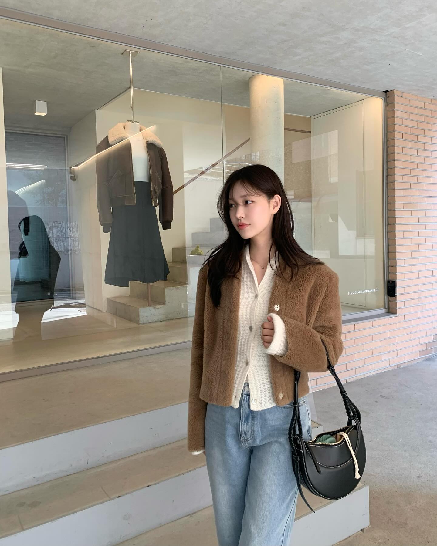 Mẫu &aacute;o len được mặc nhiều nhất hiện tại: Hợp mọi d&aacute;ng người, ai diện cũng th&agrave;nh n&agrave;ng thơ- Ảnh 4.