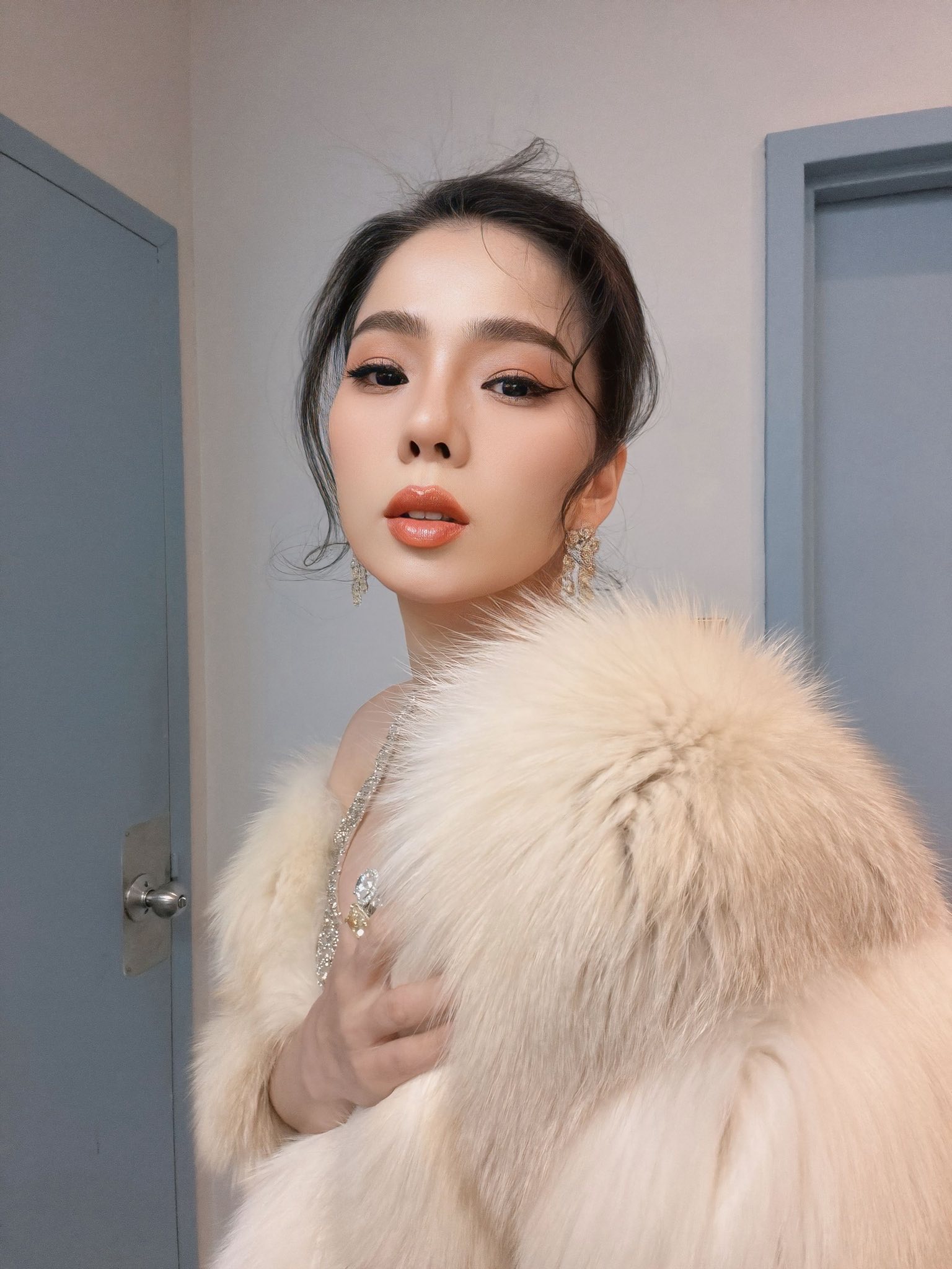 Lệ Quy&ecirc;n hẹn h&ograve; L&acirc;m Bảo Ch&acirc;u, tươi cười đi đ&aacute;nh pickleball giữa l&uacute;c Sở VH&TT TP.HCM v&agrave;o cuộc vụ ph&aacute;t ng&ocirc;n th&ocirc; tục- Ảnh 3.