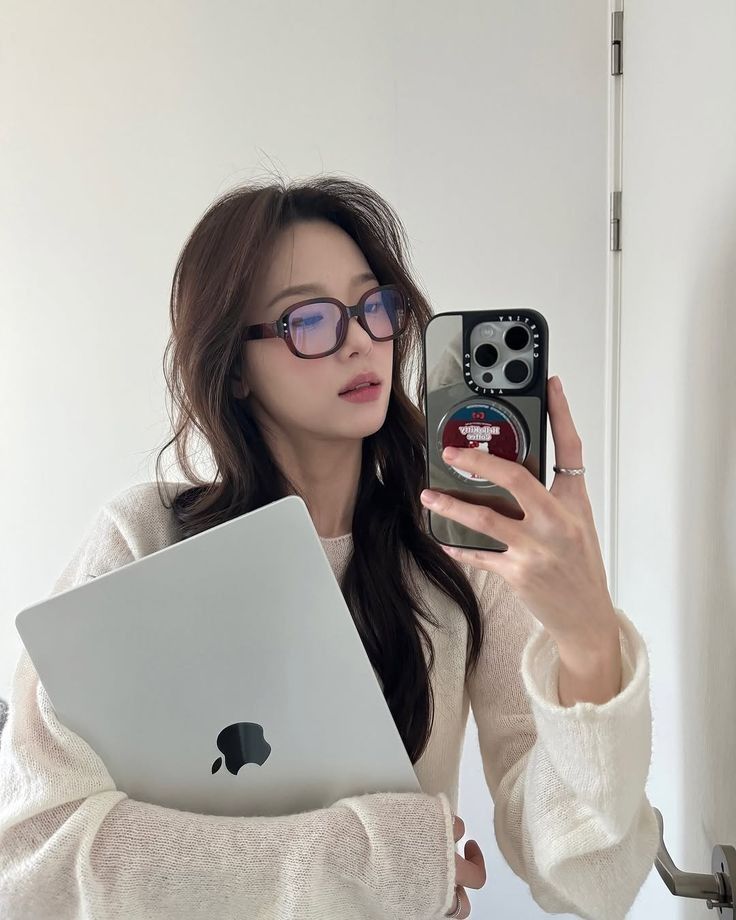 Con g&aacute;i cứ c&oacute; thưởng l&agrave; ra thẳng tiệm v&agrave;ng, 3 năm li&ecirc;n tiếp &ldquo;mang v&agrave;ng về cho bố mẹ&rdquo;- Ảnh 1.