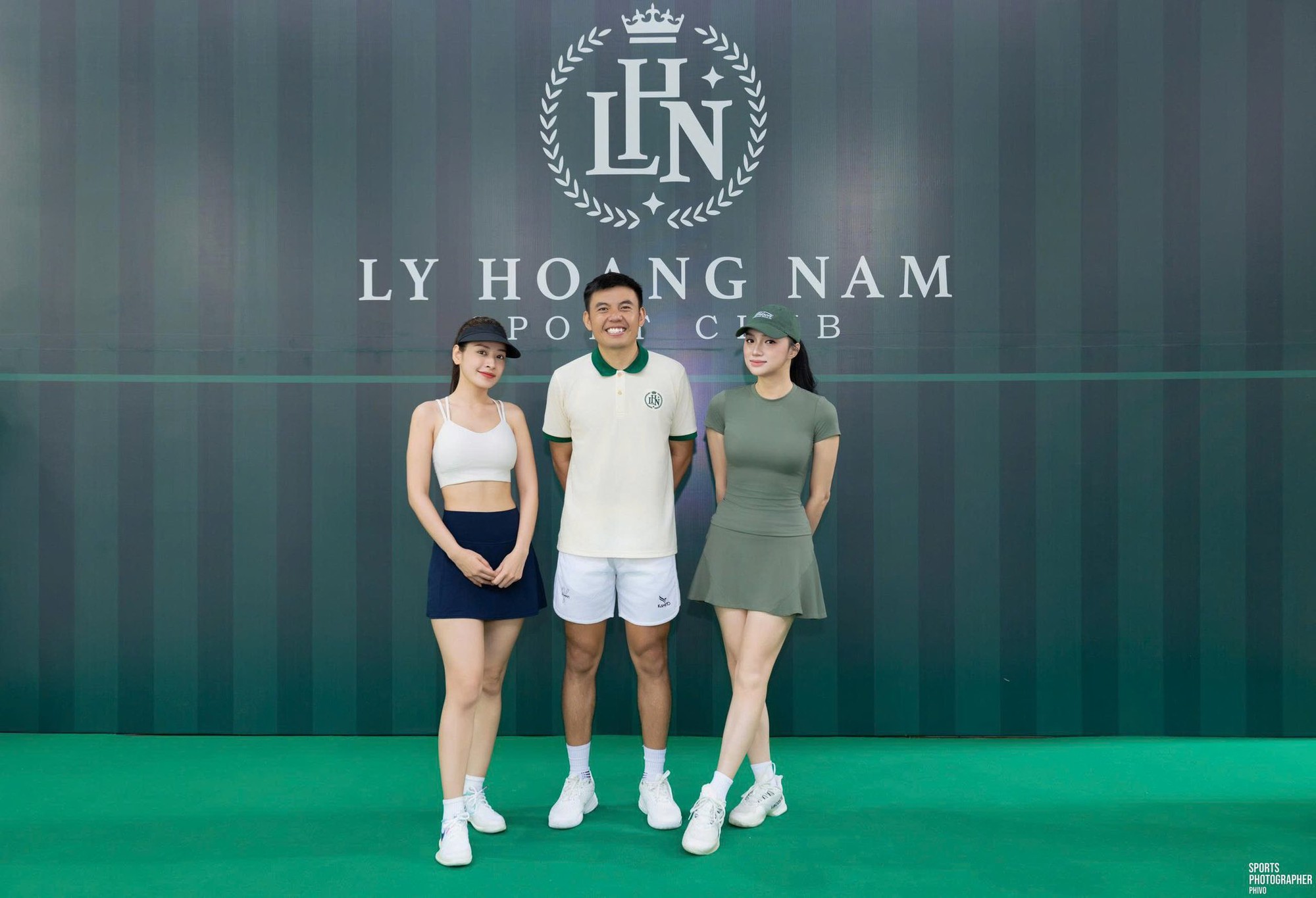 V&agrave;o xem Chi Pu đối đầu Hương Giang- Ảnh 1.