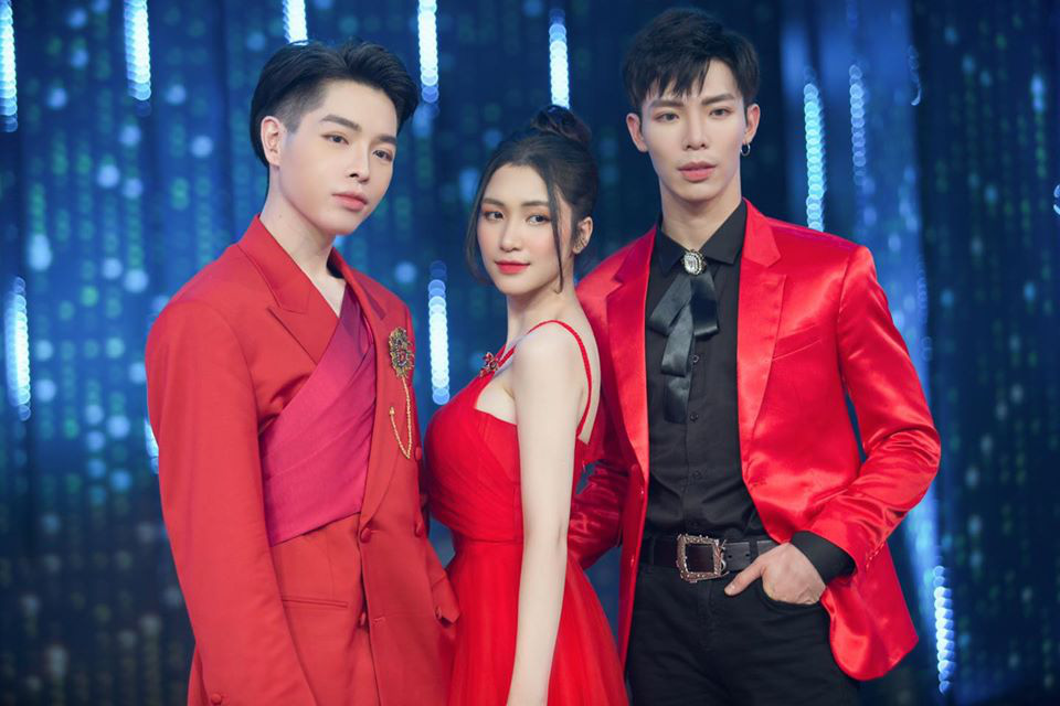 Đức Ph&uacute;c - Erik l&agrave;m g&igrave; m&agrave; khiến H&ograve;a Minzy bật kh&oacute;c?- Ảnh 5.