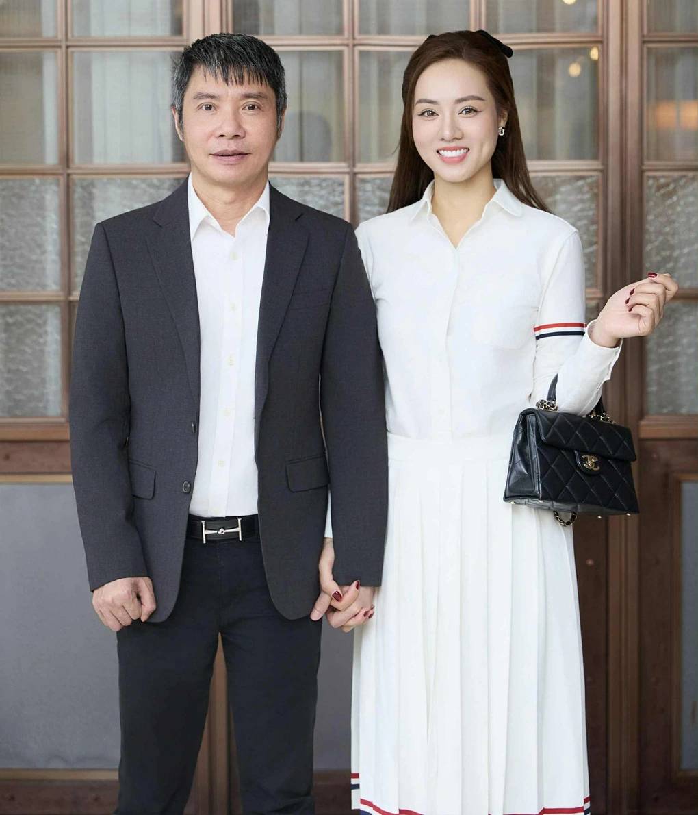 Vợ NSND C&ocirc;ng L&yacute; chia sẻ việc bị người b&aacute;n h&agrave;ng coi thường, n&eacute;m đồ...- Ảnh 1.