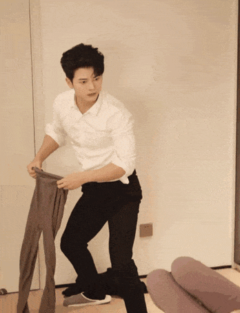 Phim bị gỡ bỏ v&igrave; b&eacute; g&aacute;i 14 tuổi sinh con- Ảnh 3.