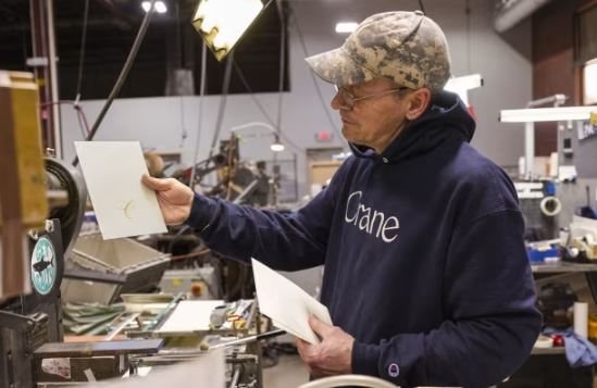 Đ&acirc;y l&agrave; c&ocirc;ng việc AI kh&ocirc;ng thể thay thế, sai số cho ph&eacute;p nhỏ hơn cả sợi t&oacute;c mảnh- Ảnh 2.