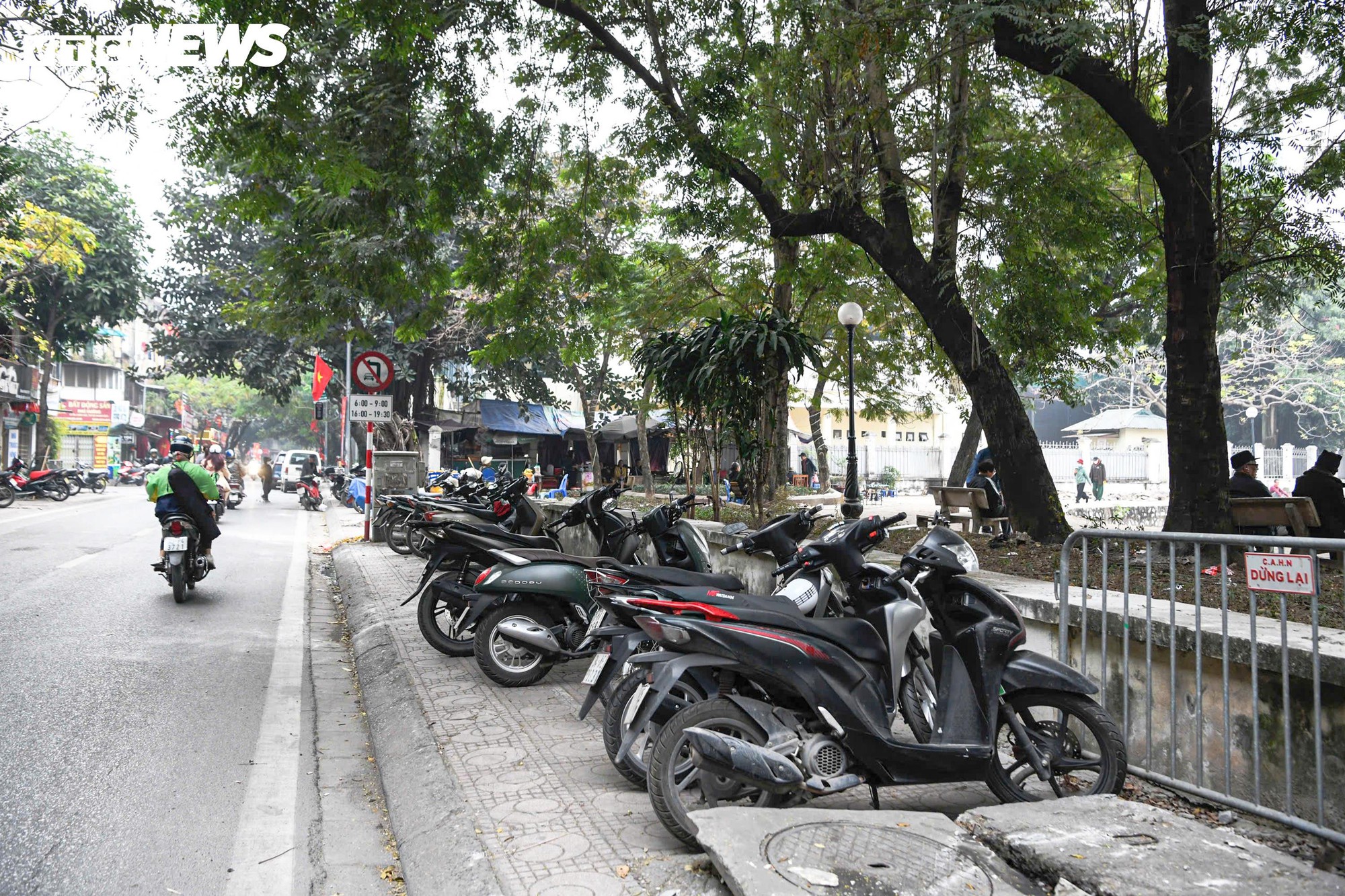 C&ocirc;ng vi&ecirc;n Indira Gandhi hạ r&agrave;o, mở kh&ocirc;ng gian xanh giữa trung t&acirc;m H&agrave; Nội- Ảnh 6.