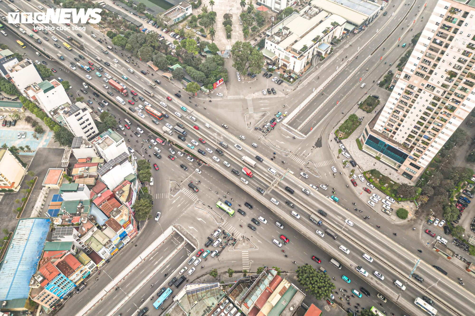 Đường th&ocirc;ng tho&aacute;ng khi H&agrave; Nội cấm xe tải từ 2 tấn v&agrave;o nội đ&ocirc; ban ng&agrave;y- Ảnh 3.