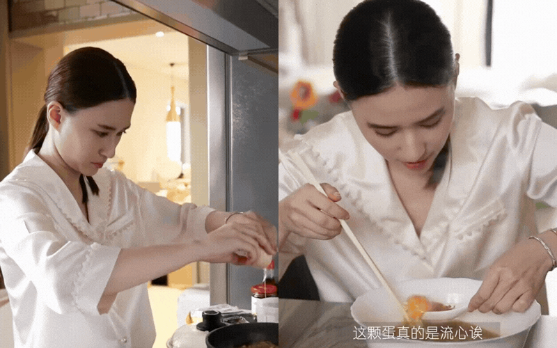 &Aacute;i nữ "Vua s&ograve;ng b&agrave;i" trổ t&agrave;i nấu m&igrave; g&oacute;i: Nh&igrave;n b&aacute;t m&igrave; th&igrave; &iacute;t m&agrave; soi bộ đồ mặc nh&agrave; "ngậm th&igrave;a v&agrave;ng" th&igrave; nhiều- Ảnh 4.