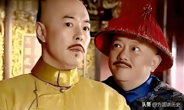 C&agrave;n Long chết, Gia Kh&aacute;nh gọi gấp 1 l&atilde;o thần về triều: H&ograve;a Th&acirc;n vừa nghe t&ecirc;n đ&atilde; bật kh&oacute;c 'Ta hết đời rồi'- Ảnh 2.