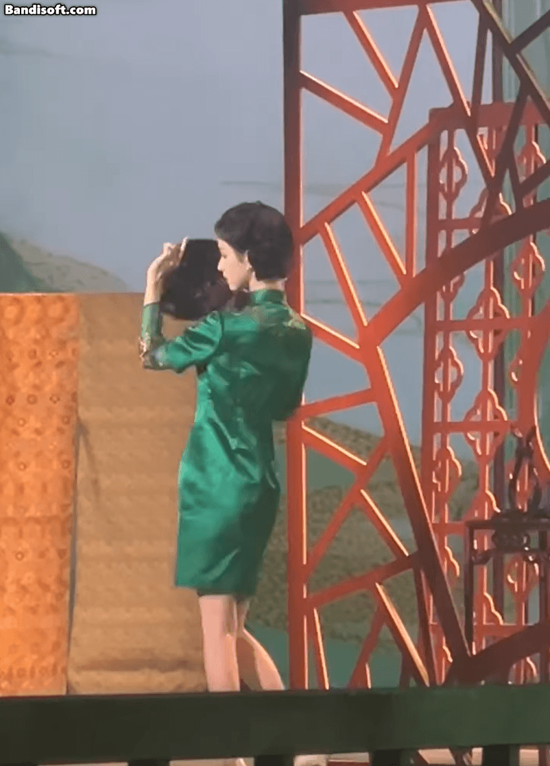 Mỹ nh&acirc;n cứ mặc sườn x&aacute;m l&agrave; thời gian đảo ngược 100 năm: Mỗi khung h&igrave;nh l&agrave; 1 bức họa, kh&iacute; chất showbiz hiếm thấy- Ảnh 2.