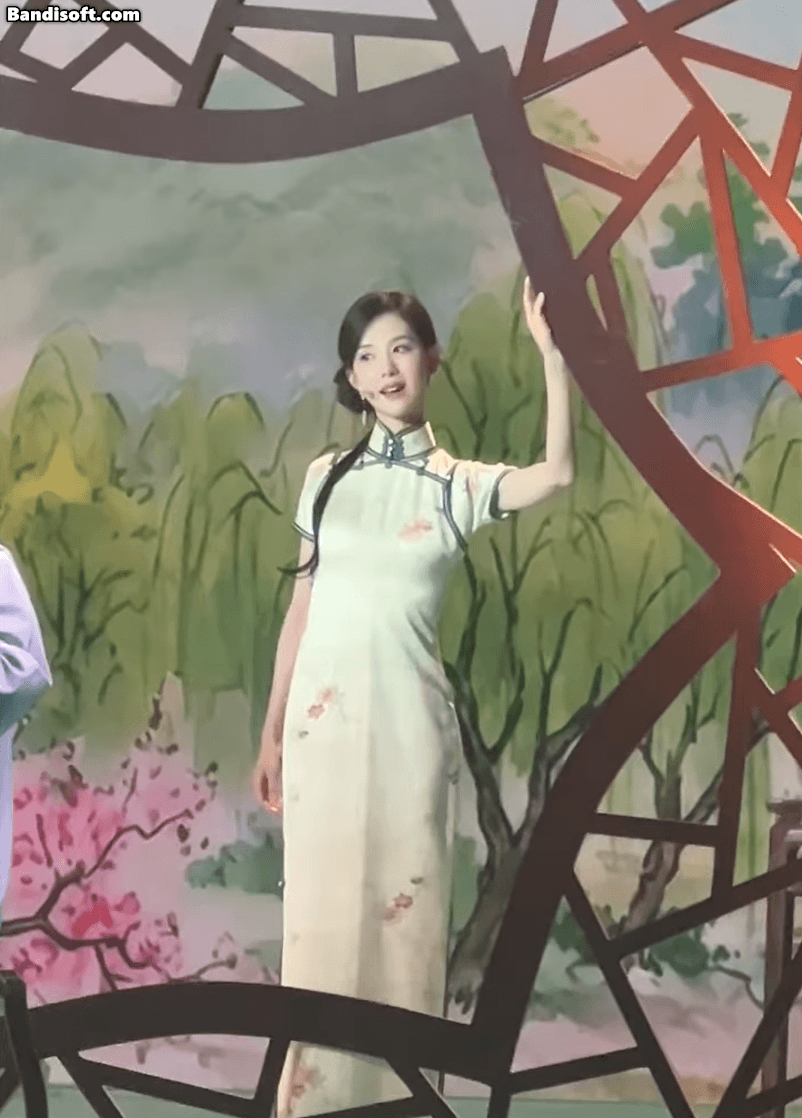 Mỹ nh&acirc;n cứ mặc sườn x&aacute;m l&agrave; thời gian đảo ngược 100 năm: Mỗi khung h&igrave;nh l&agrave; 1 bức họa, kh&iacute; chất showbiz hiếm thấy- Ảnh 3.