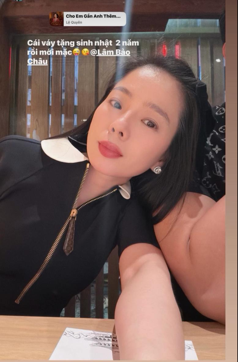 Lệ Quy&ecirc;n hẹn h&ograve; L&acirc;m Bảo Ch&acirc;u, tươi cười đi đ&aacute;nh pickleball giữa l&uacute;c Sở VH&TT TP.HCM v&agrave;o cuộc vụ ph&aacute;t ng&ocirc;n th&ocirc; tục- Ảnh 2.