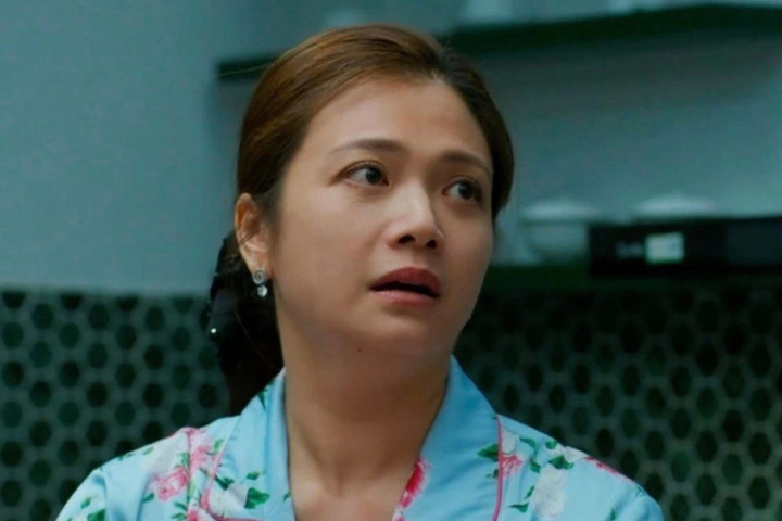 Nhan sắc trẻ đẹp ở tuổi U50 của nữ NSƯT đang g&acirc;y sốt tr&ecirc;n phim giờ v&agrave;ng VTV- Ảnh 2.