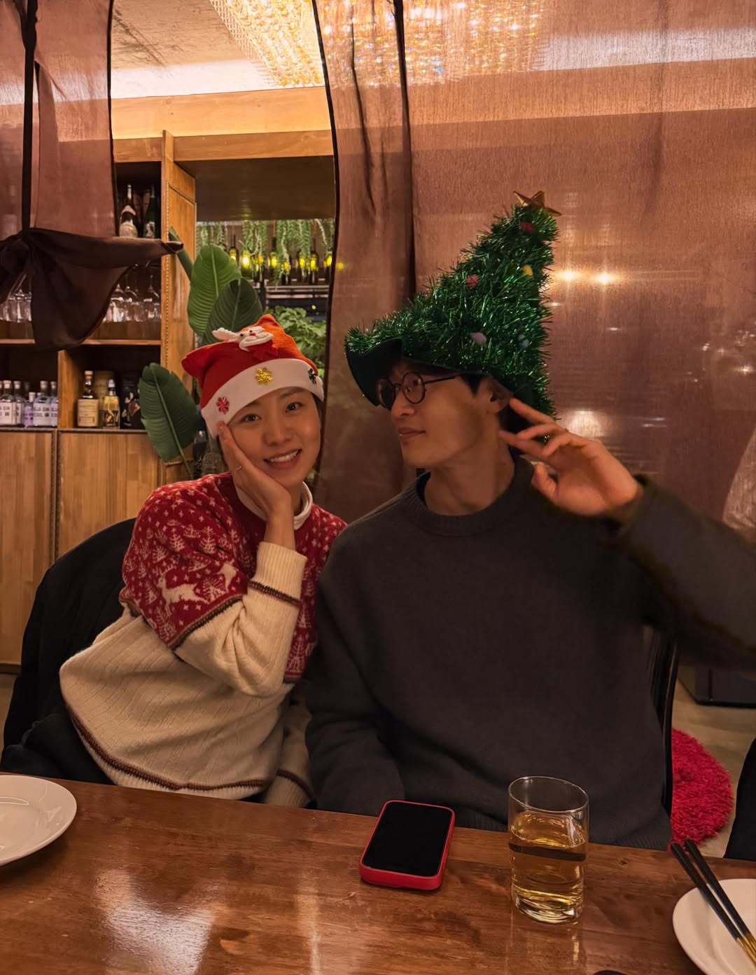 Cấp b&aacute;o: Cặp đ&ocirc;i diễn vi&ecirc;n tức tốc cưới v&agrave;o th&aacute;ng 5/2026- Ảnh 2.