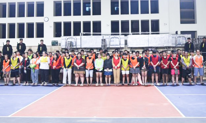 Đột k&iacute;ch s&agrave;o huyệt lừa đảo xuy&ecirc;n quốc gia tại Campuchia, bắt giữ 205 người- Ảnh 2.