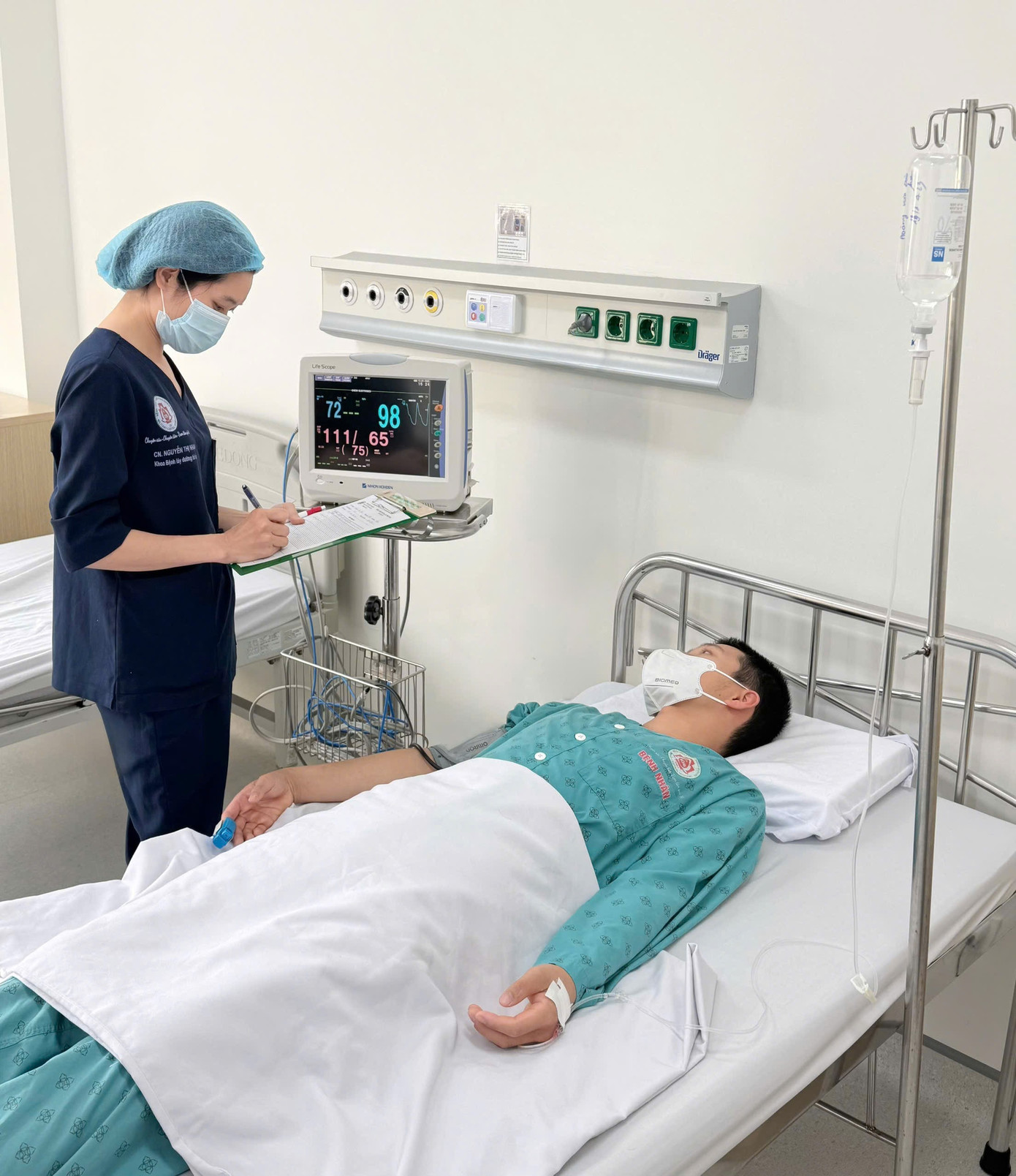 Nhiều bệnh nh&acirc;n vi&ecirc;m m&agrave;ng n&atilde;o do n&atilde;o m&ocirc; cầu diễn biến nặng- Ảnh 2.