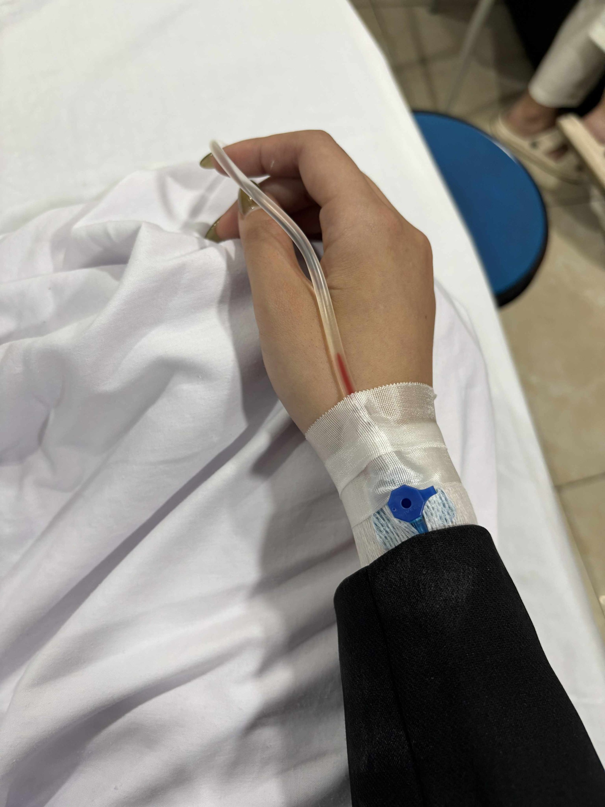 Su&yacute;t mất mạng v&igrave; tự &yacute; d&ugrave;ng kh&aacute;ng sinh khi bị vi&ecirc;m xoang: C&acirc;u chuyện của c&ocirc; g&aacute;i hơn 30 tuổi khiến nhiều người thức tỉnh- Ảnh 2.