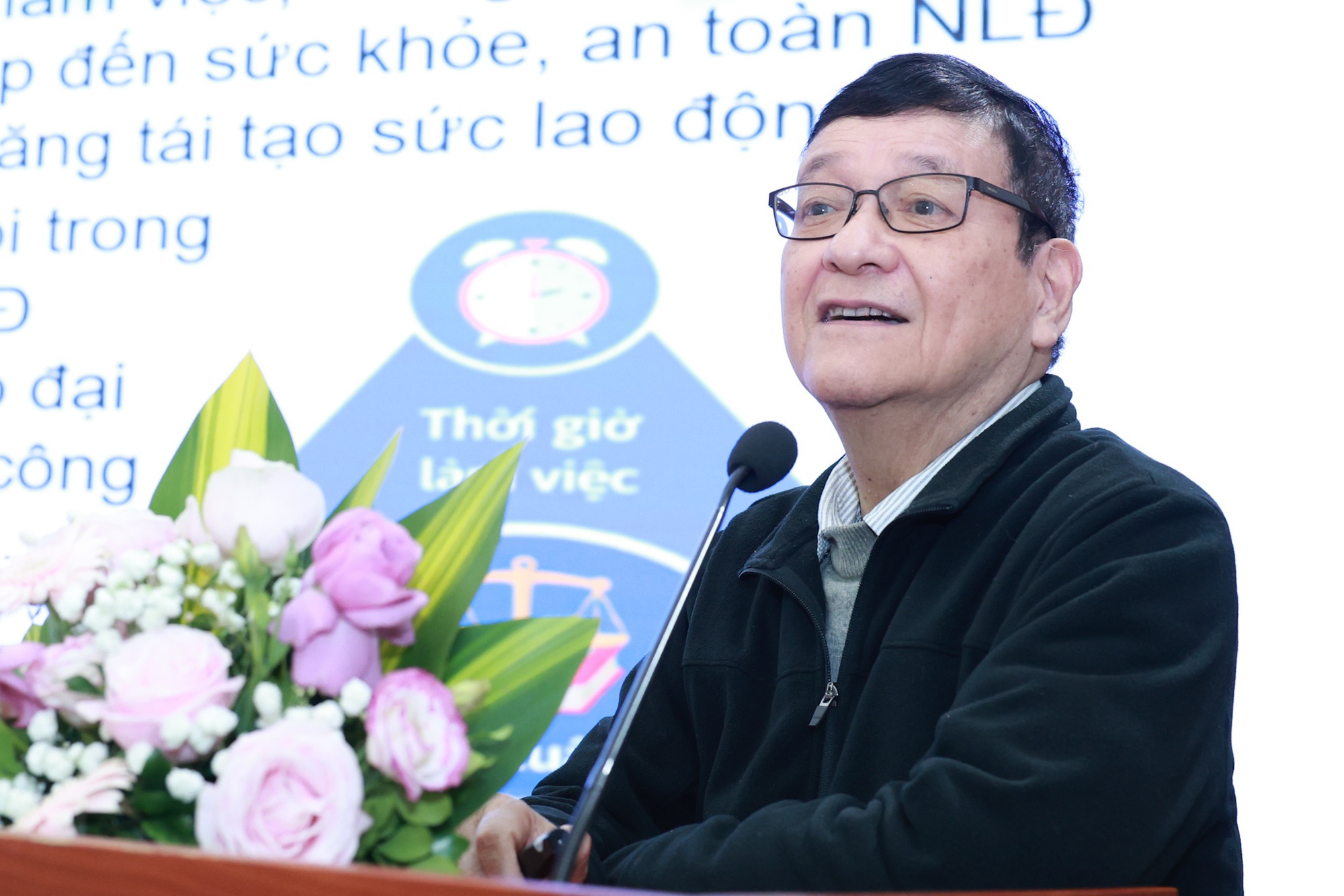 Đề xuất nghi&ecirc;n cứu giảm giờ l&agrave;m việc từ 48 xuống 44 giờ/tuần- Ảnh 2.