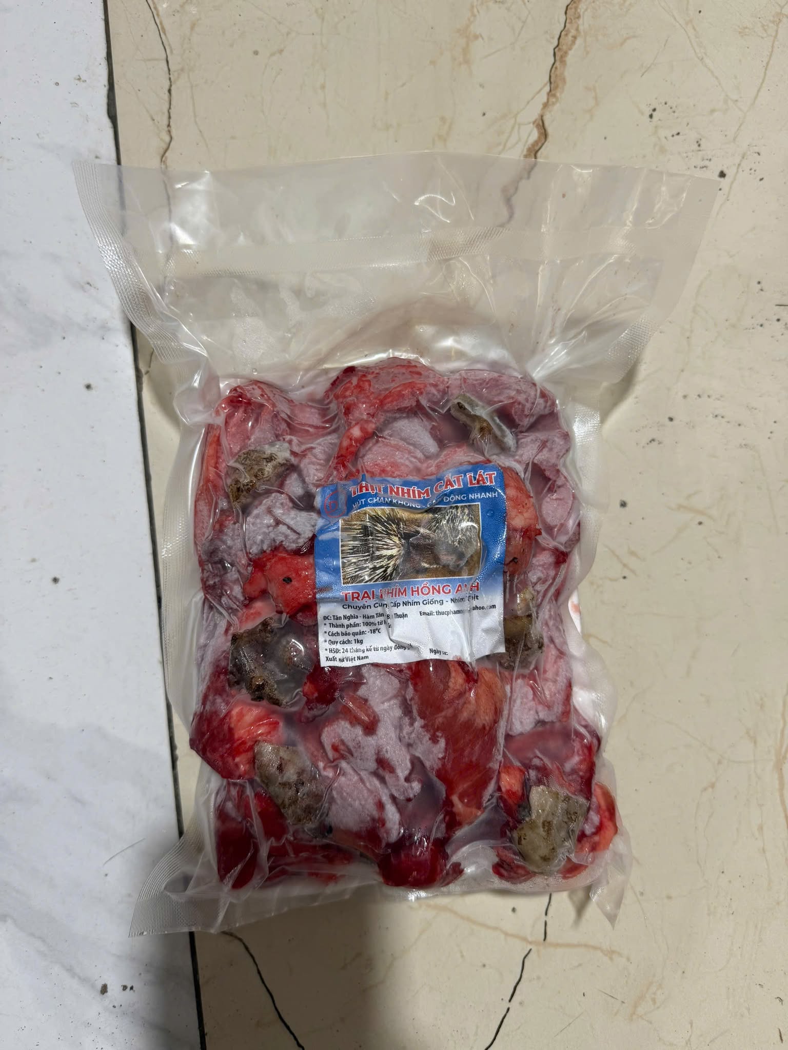 Cận cảnh kho thịt heo "đội lốt" đ&agrave; điểu, d&ecirc;, nai, nh&iacute;m tuồn ra thị trường vừa bị triệt ph&aacute;- Ảnh 5.