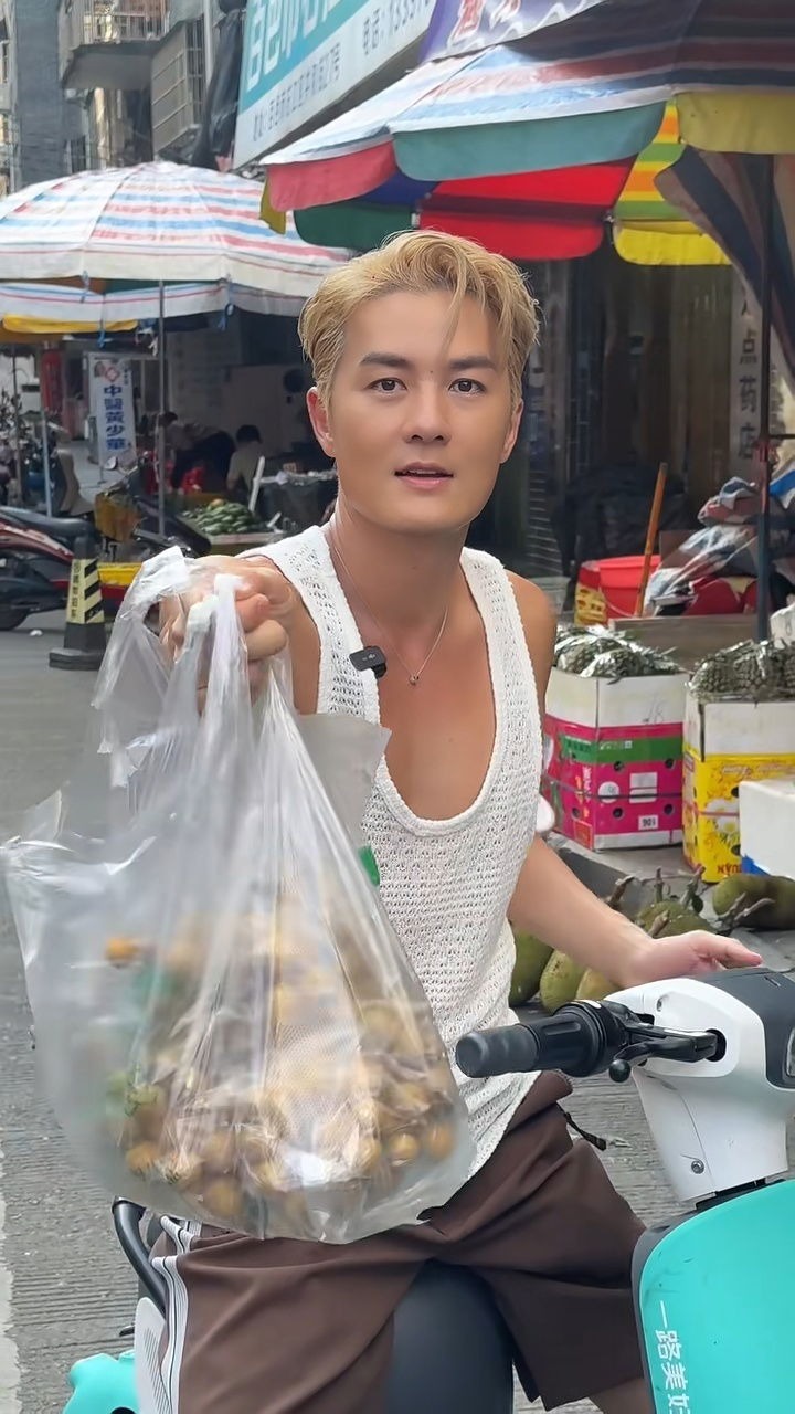 Sự hết thời của 1 Anh Trai Ch&ocirc;ng Gai: Từng khiến con g&aacute;i đại gia đi&ecirc;n đảo, giờ về qu&ecirc; đi h&aacute;t đ&aacute;m cưới dạo- Ảnh 6.