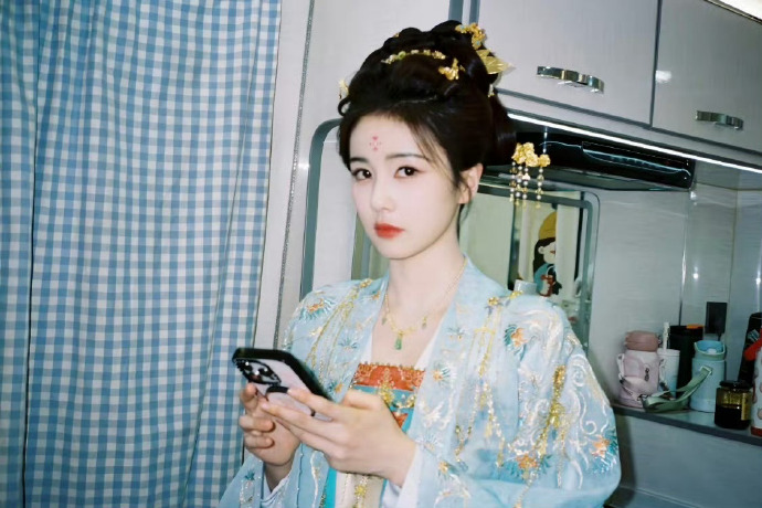 Minh tinh Bạch Lộc thắng kiện kẻ x&uacute;c phạm, phỉ b&aacute;ng- Ảnh 4.