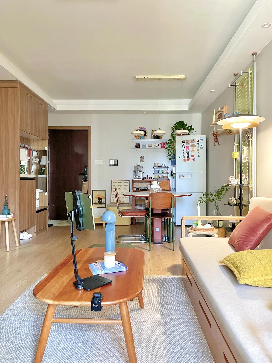 34 tuổi, sống một m&igrave;nh trong căn hộ cũ 45m&sup2;: C&aacute;ch c&ocirc; g&aacute;i khiến nh&agrave; tr&ocirc;ng rộng gấp đ&ocirc;i l&agrave;m mạng x&atilde; hội trầm trồ- Ảnh 1.