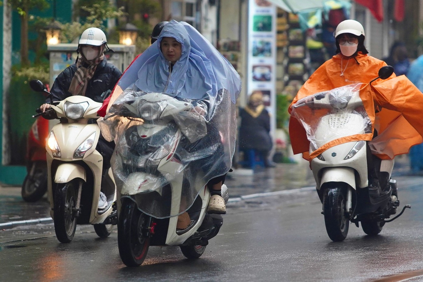 Miền Bắc sẽ chuyển mưa r&eacute;t d&agrave;i ng&agrave;y- Ảnh 1.