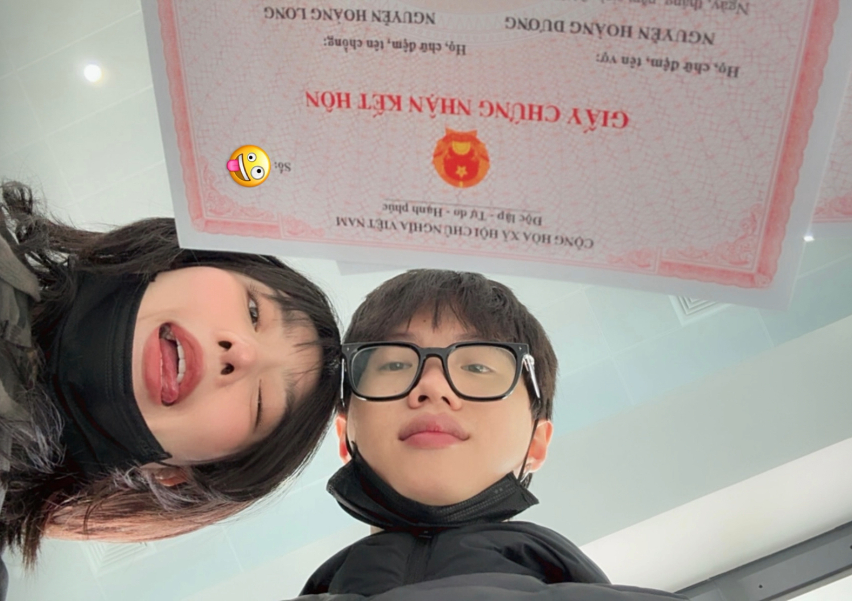 1 nam rapper Việt v&agrave; quản l&yacute; đăng k&yacute; kết h&ocirc;n- Ảnh 1.