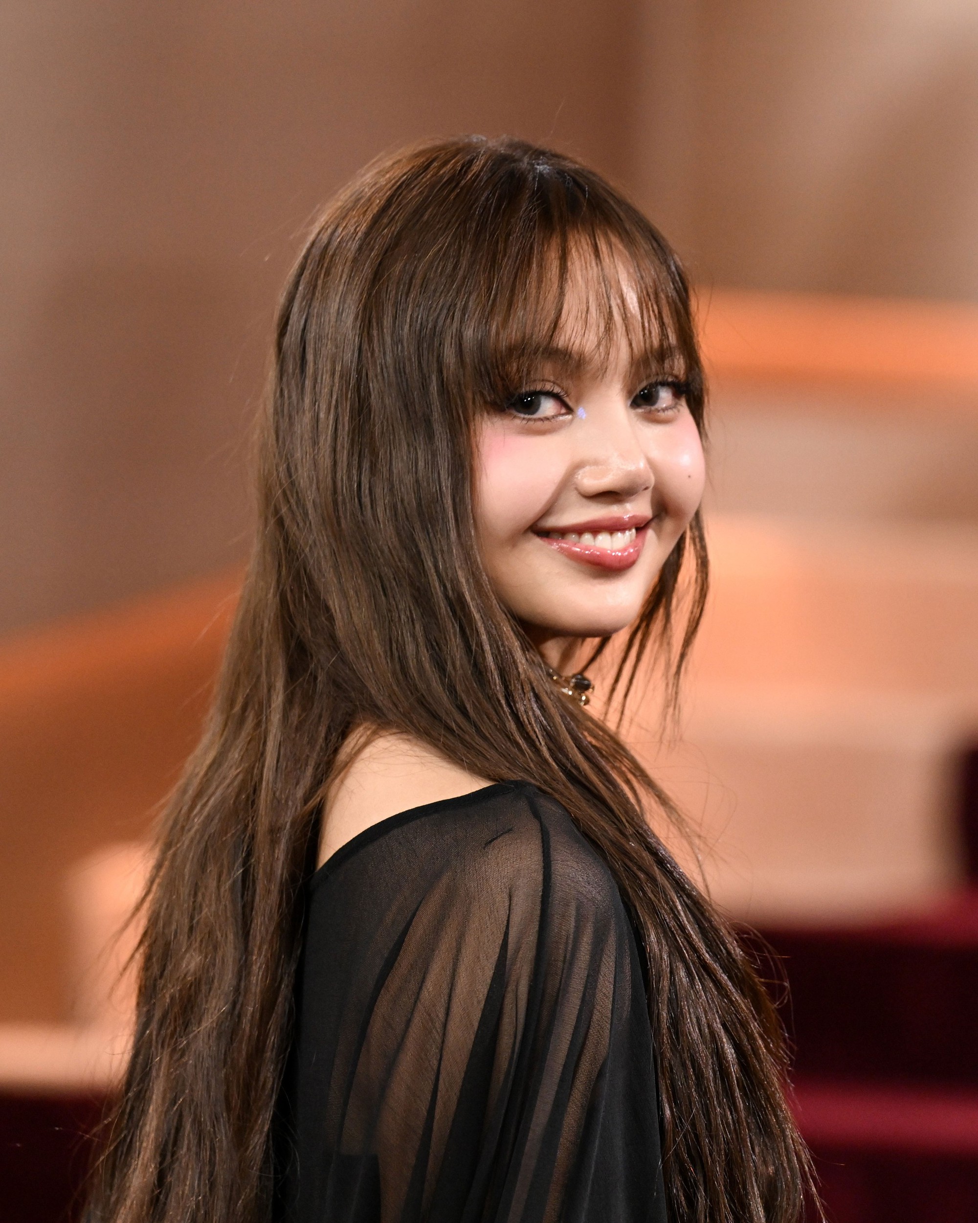 Lisa n&oacute;i g&igrave; ở Quả Cầu V&agrave;ng m&agrave; bị cả ng&agrave;n người 