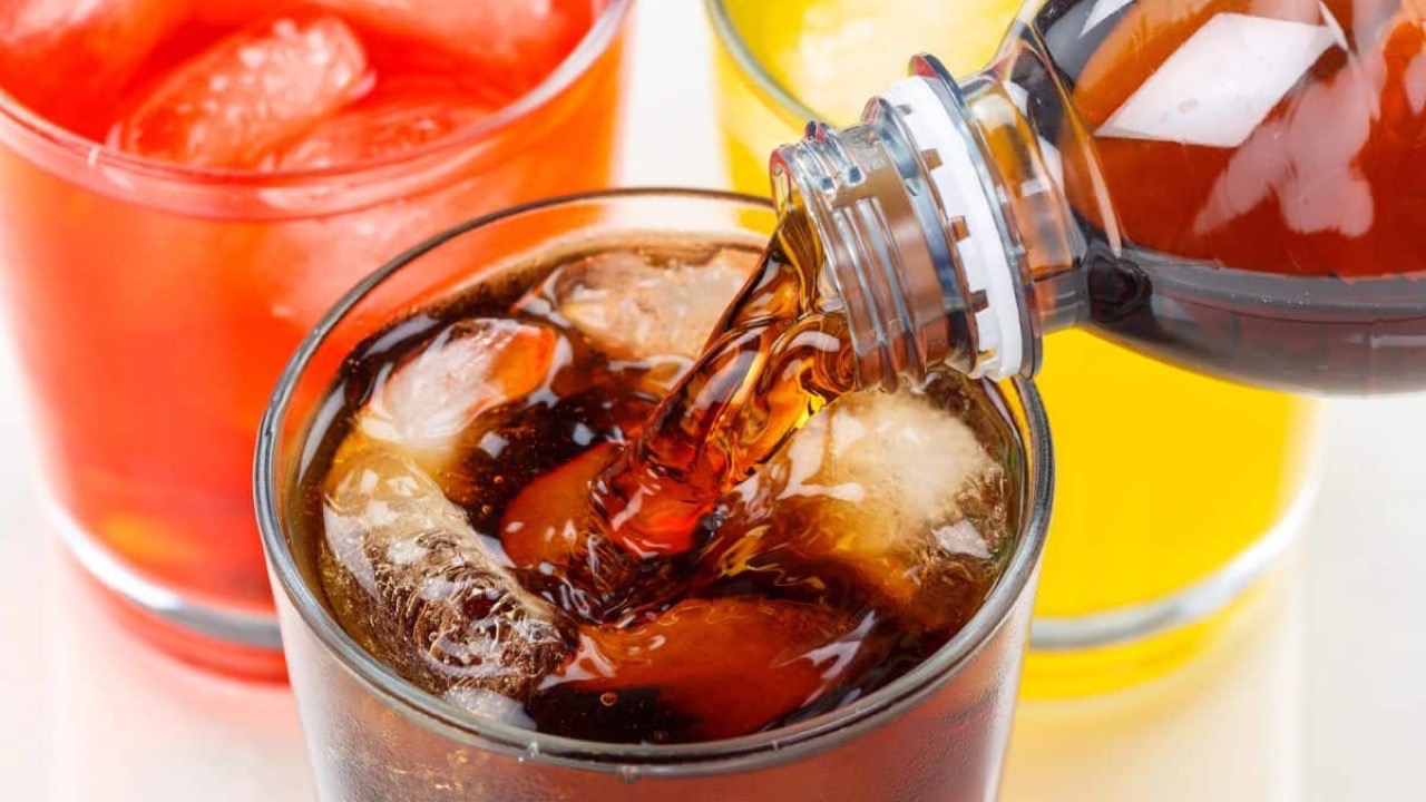 Lịch sử lạ l&ugrave;ng v&agrave; bất ngờ của nước tăng lực- Ảnh 1.