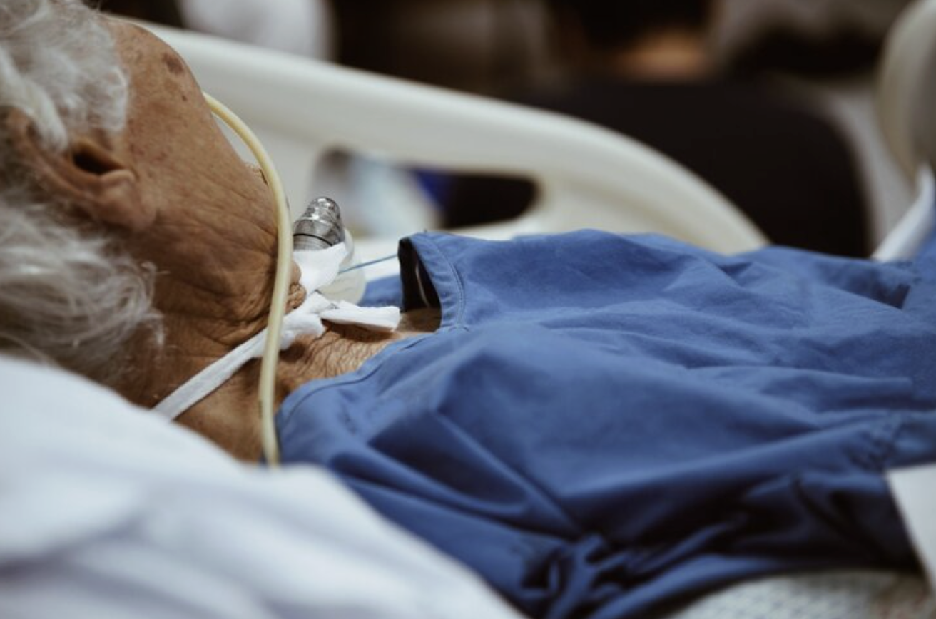 Từ cơn đau bụng nhẹ chuyển th&agrave;nh ung thư gan giai đoạn cuối trong 4 th&aacute;ng: Chuy&ecirc;n gia cảnh b&aacute;o 3 THỰC PHẨM nhiều người đang sử dụng h&agrave;ng ng&agrave;y- Ảnh 1.