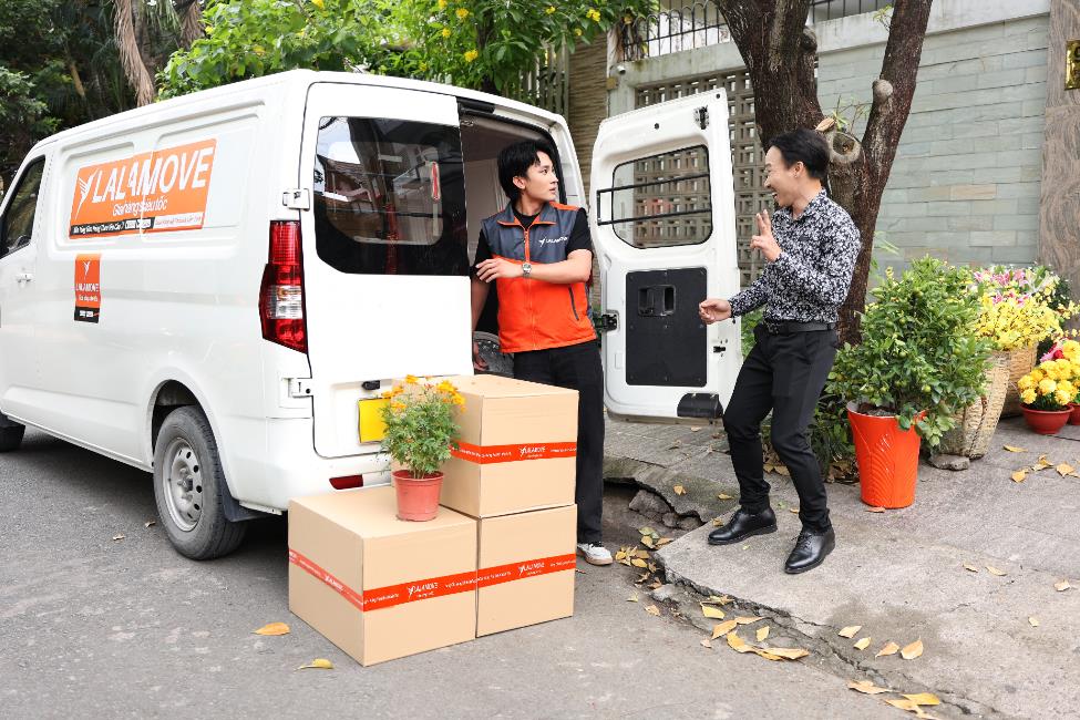 Lalamove thổi l&agrave;n gi&oacute; mới v&agrave;o phim ngắn Việt Nam, tho&aacute;t khỏi m&ocirc;-t&iacute;p tổng t&agrave;i cũ kỹ- Ảnh 2.