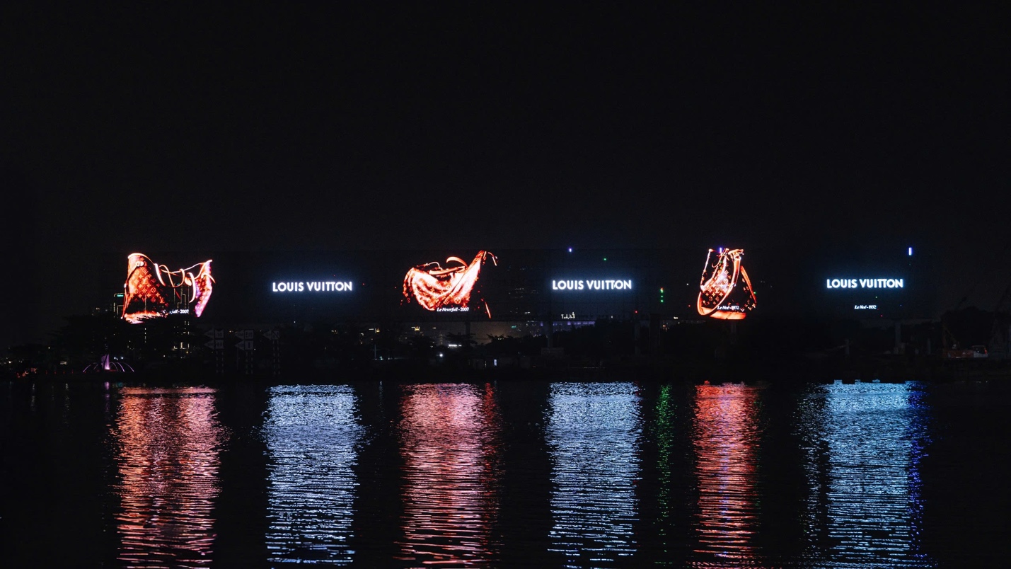 Louis Vuitton mang di sản Monogram &ldquo;phủ s&oacute;ng&rdquo; trung t&acirc;m TP.HCM- Ảnh 3.