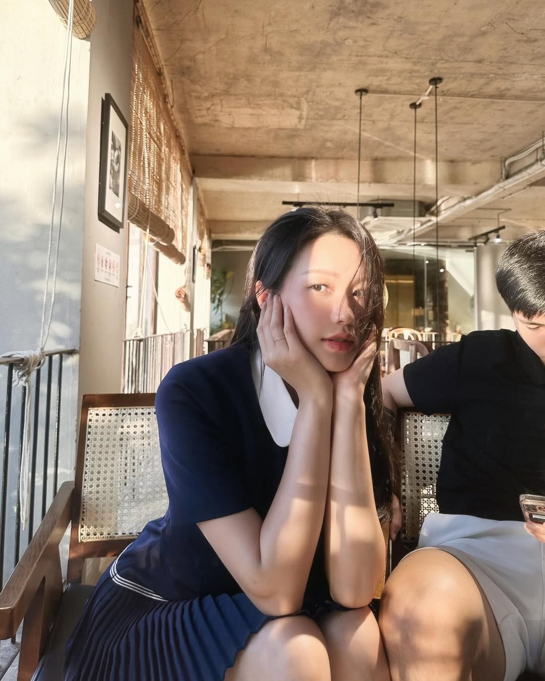 Tiểu thư H&agrave; th&agrave;nh kh&ocirc;ng ph&ocirc; trương đồ hiệu, chỉ m&ecirc; local brand: Đố ai t&igrave;m được 1 lần mặc xấu- Ảnh 10.