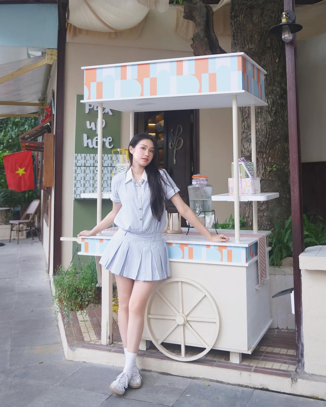 Tiểu thư H&agrave; th&agrave;nh kh&ocirc;ng ph&ocirc; trương đồ hiệu, chỉ m&ecirc; local brand: Đố ai t&igrave;m được 1 lần mặc xấu- Ảnh 14.