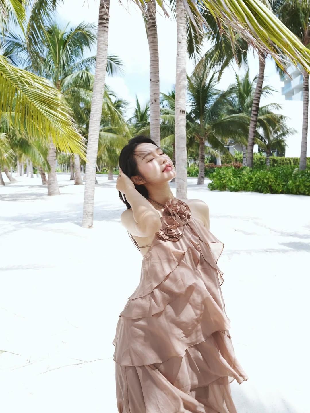 Tiểu thư H&agrave; th&agrave;nh kh&ocirc;ng ph&ocirc; trương đồ hiệu, chỉ m&ecirc; local brand: Đố ai t&igrave;m được 1 lần mặc xấu- Ảnh 9.