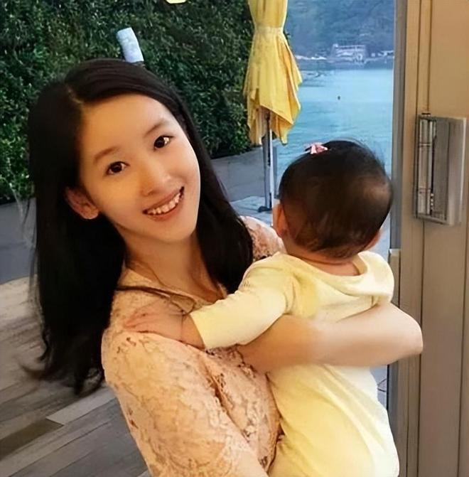 Ồn &agrave;o podcast của 