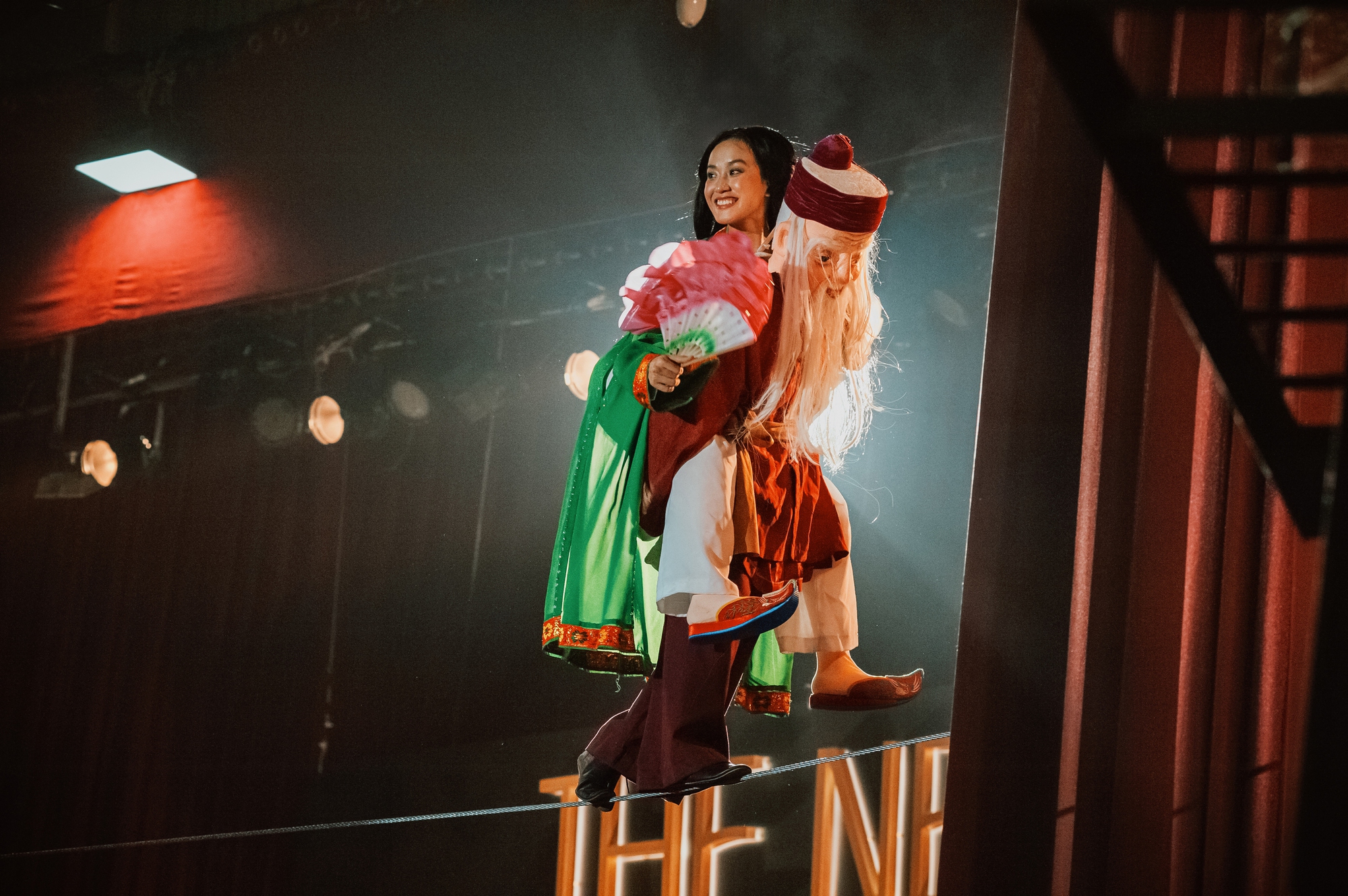 Xem 100 phim Việt đến giờ mới hiểu đỉnh cao thẩm mỹ l&agrave; thế n&agrave;o: Đẹp đến từng khung h&igrave;nh, g&oacute;c n&agrave;o cũng điện ảnh- Ảnh 3.