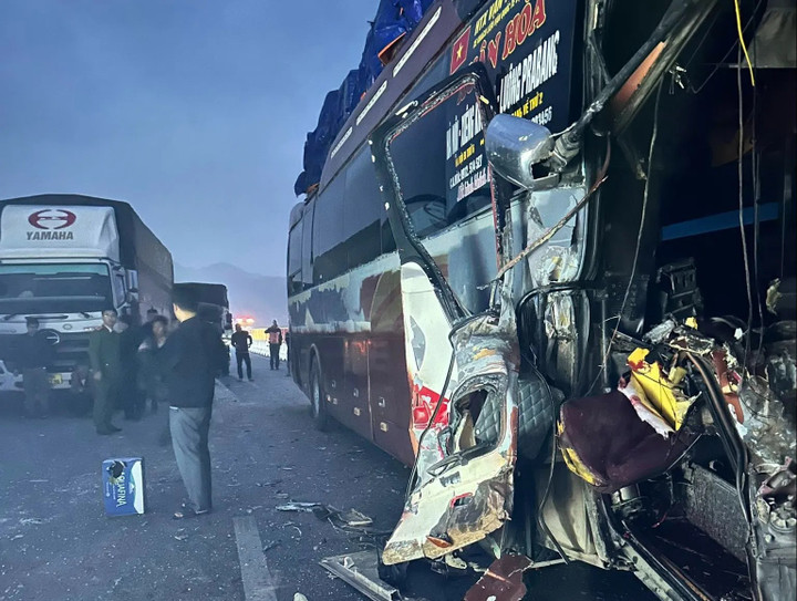 5 ô tô tông liên hoàn trên cao tốc Bắc - Nam, 1 người thiệt mạng- Ảnh 1.