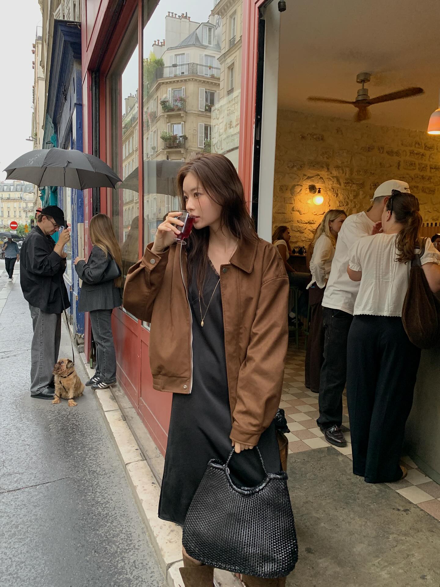 &Aacute;o kho&aacute;c diện Tết 2026: S&aacute;ng suốt nhất l&agrave; sắm 4 kiểu d&aacute;ng ngắn vừa trẻ vừa hack chiều cao- Ảnh 7.