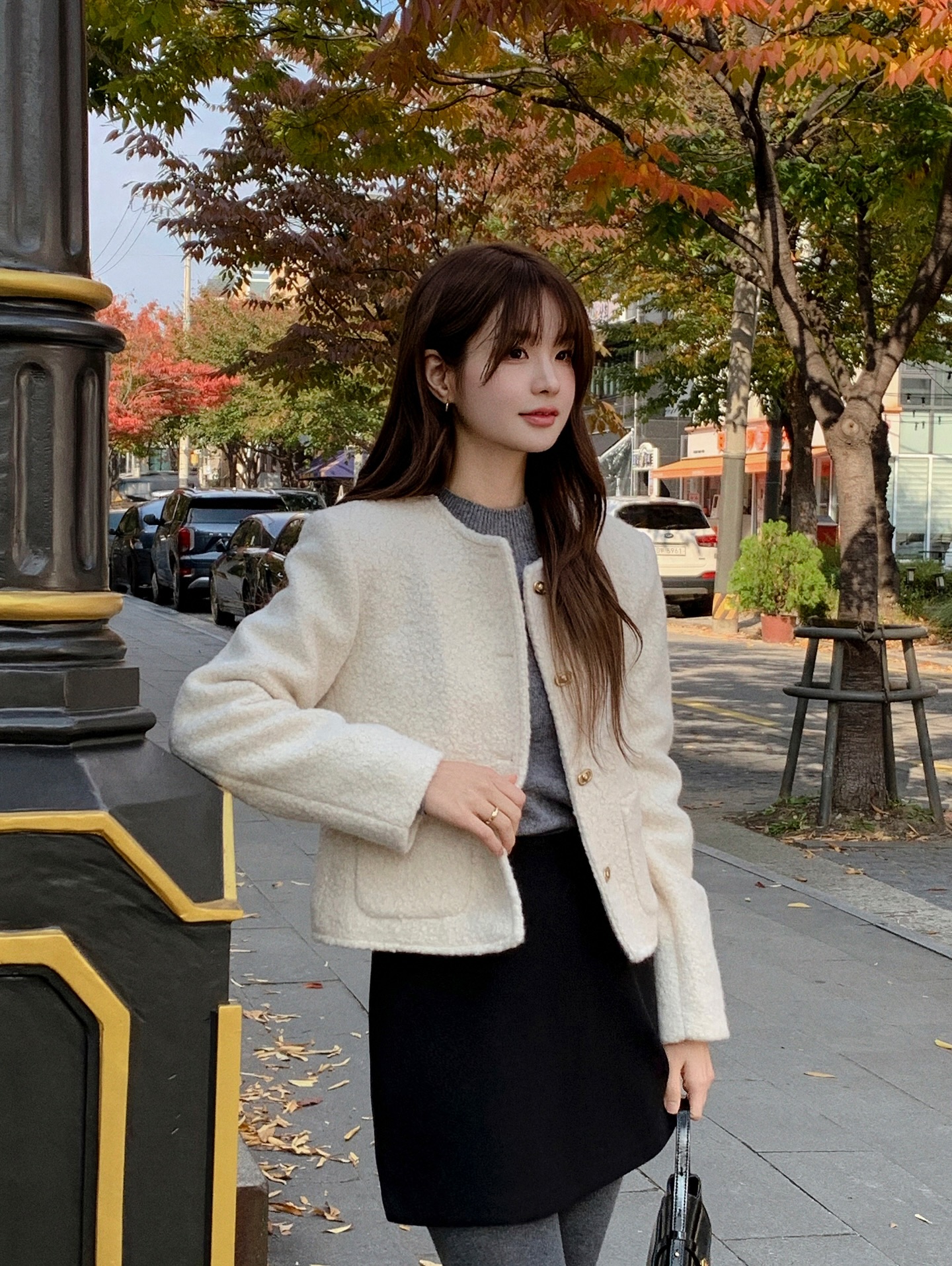 &Aacute;o kho&aacute;c diện Tết 2026: S&aacute;ng suốt nhất l&agrave; sắm 4 kiểu d&aacute;ng ngắn vừa trẻ vừa hack chiều cao- Ảnh 2.