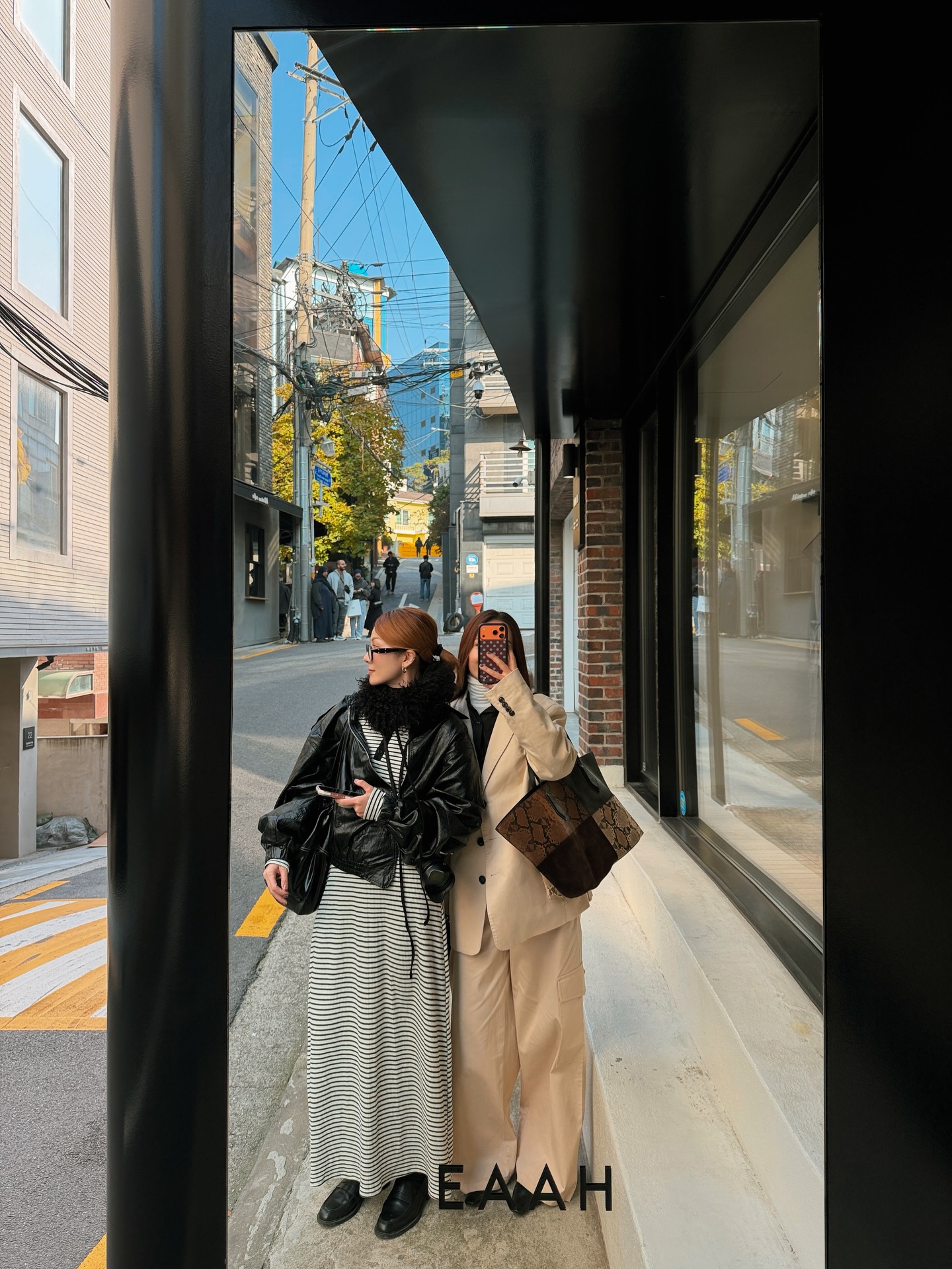 Cặp chị em mặc đẹp nhất Vbiz: Phối đồ đỉnh cao, đều ở độ tuổi 40 nhưng kh&oacute; ai nhận ra- Ảnh 4.