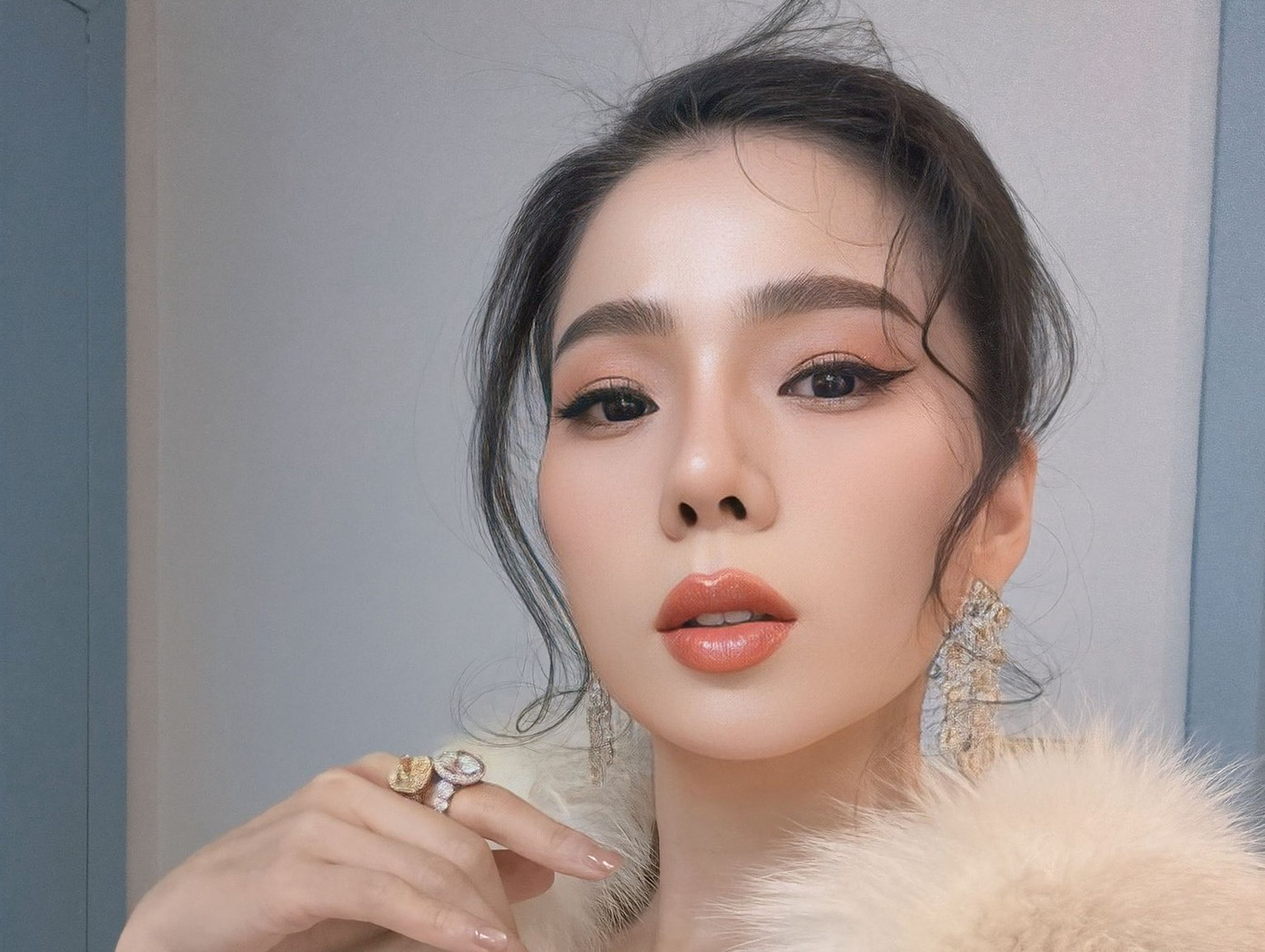 Đã đến lúc xử phạt nghiêm khắc nghệ sĩ lệch chuẩn- Ảnh 4.