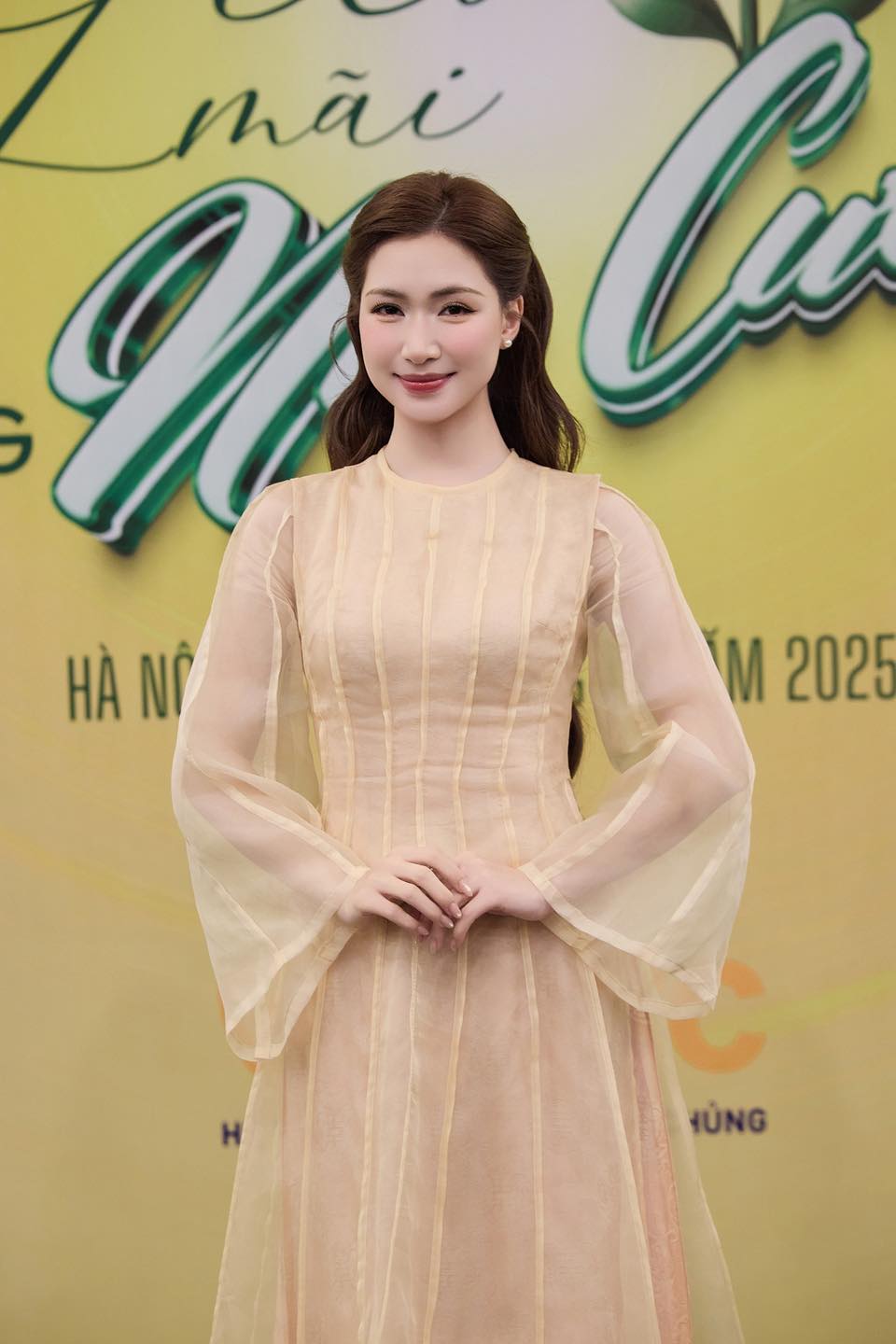 H&ograve;a Minzy đ&aacute;p trả- Ảnh 2.