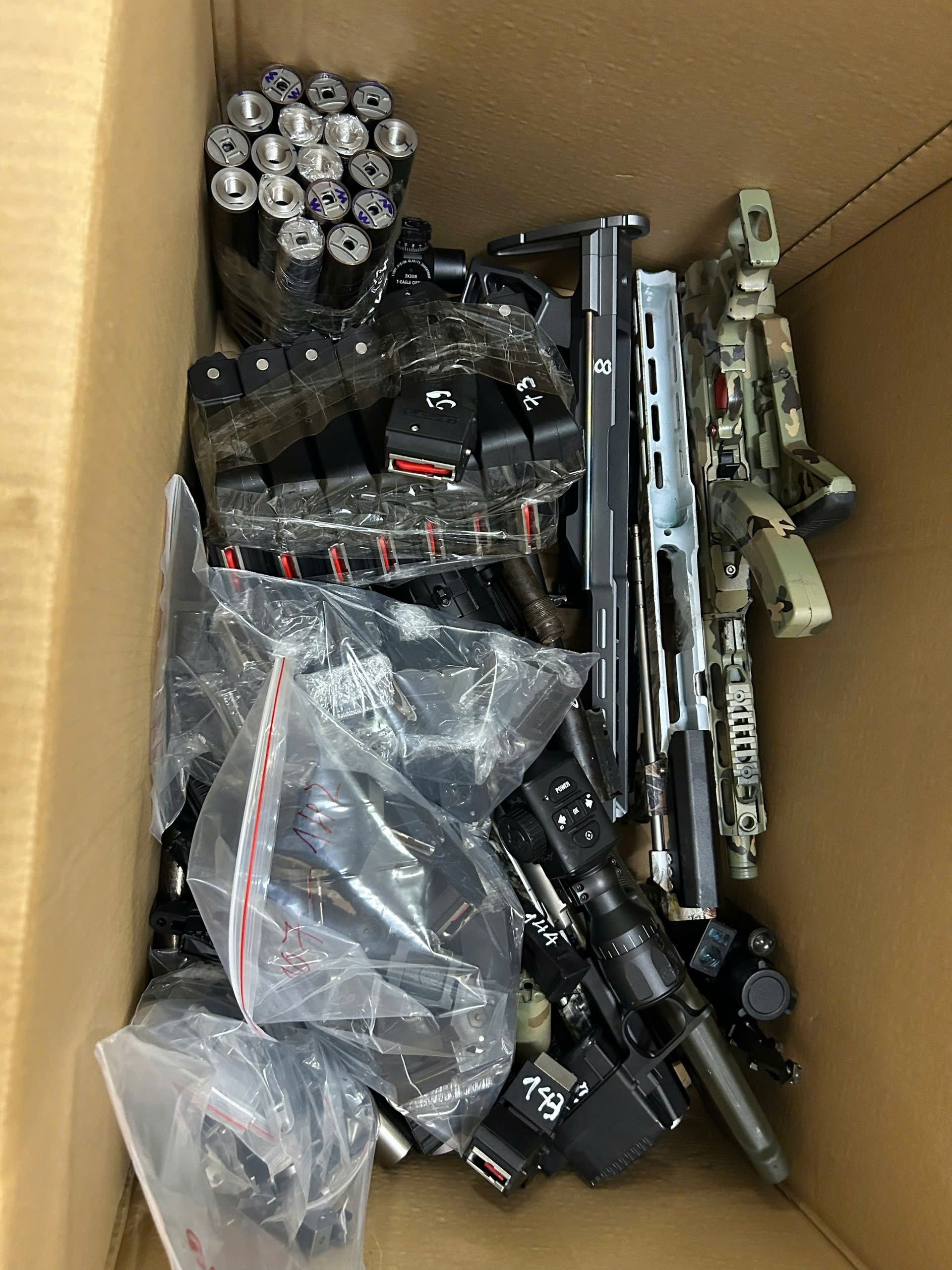 Kh&aacute;m x&eacute;t khẩn cấp 18 địa điểm của "&ocirc;ng tr&ugrave;m" Nguyễn Huỳnh Vũ- Ảnh 4.