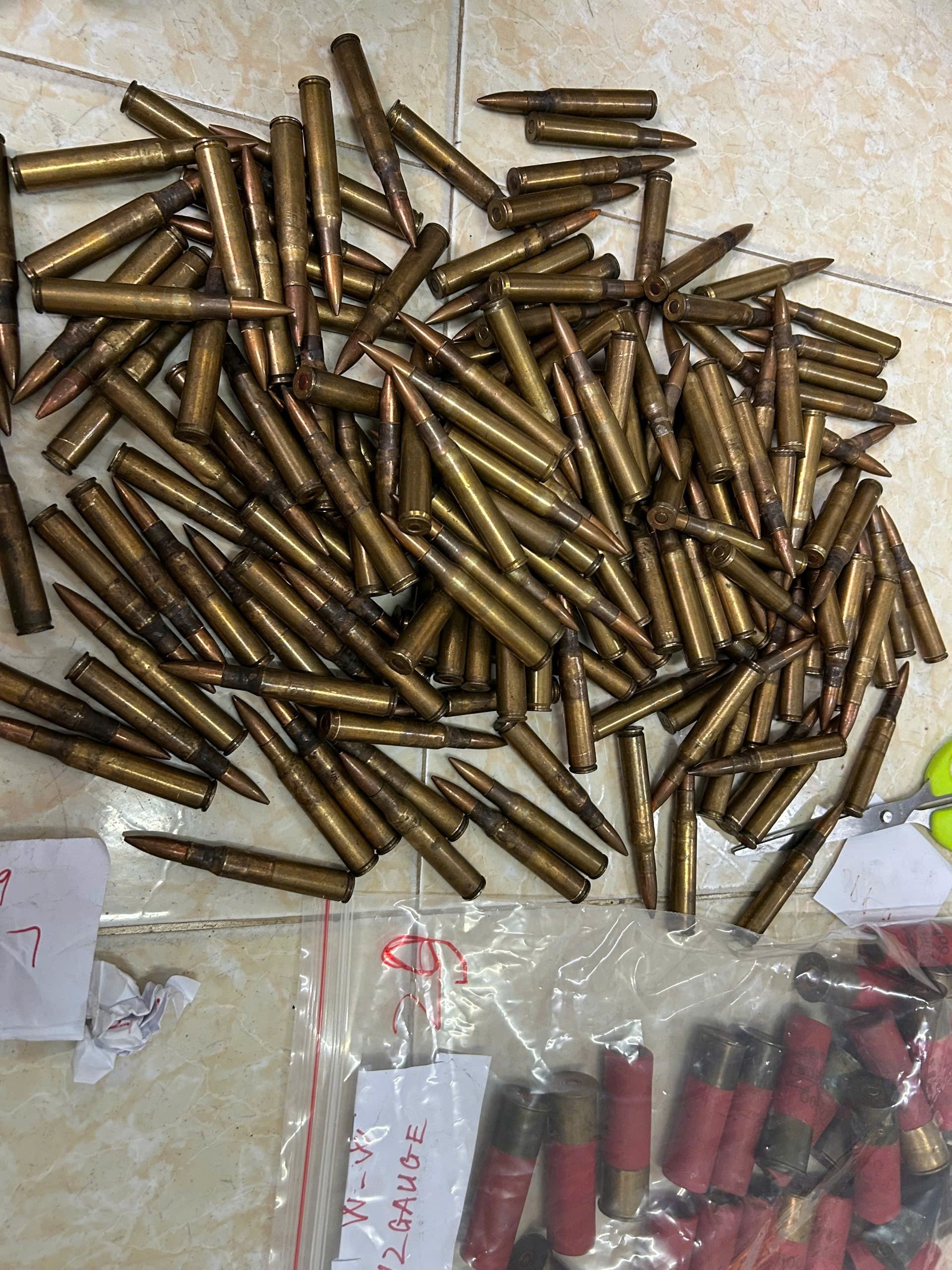 Kh&aacute;m x&eacute;t khẩn cấp 18 địa điểm của "&ocirc;ng tr&ugrave;m" Nguyễn Huỳnh Vũ- Ảnh 3.