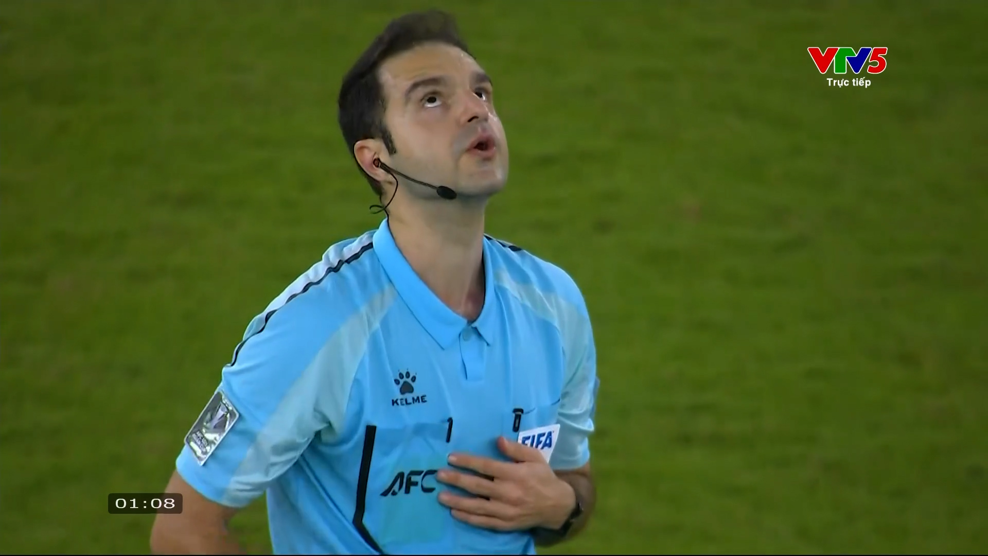 Trọng t&agrave;i trận tứ kết căng n&atilde;o của U23 Việt Nam - U23 UAE &aacute;p lực cỡ n&agrave;o, cứ nh&igrave;n ảnh n&agrave;y l&agrave; r&otilde;!- Ảnh 1.