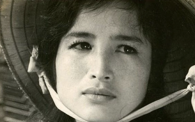 NSND c&oacute; đ&ocirc;i mắt đẹp nhất Việt Nam: S&aacute;ng hơn cả sao tr&ecirc;n trời, nhan sắc vượt xa cả ho&agrave;n mỹ- Ảnh 2.