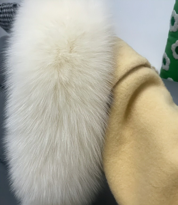 Đừng mua 4 kiểu quần &aacute;o n&agrave;y: D&igrave;m d&aacute;ng th&ecirc; thảm, k&eacute;m sang th&ocirc;i nh&eacute;- Ảnh 4.